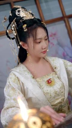 《女捕快真飒》