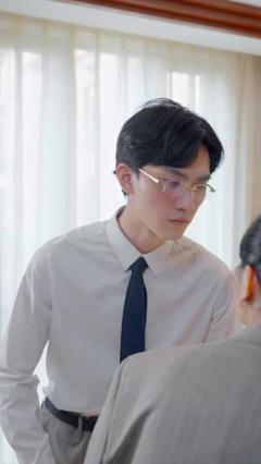 《相亲当天和豪门霸总闪婚了》