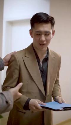 新不装了我是富二代