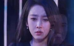 离婚冷她三年后，霍总膝盖跪穿了