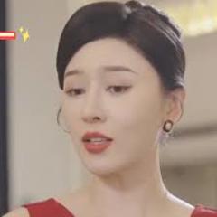 《白富美前妻跪求复合》
